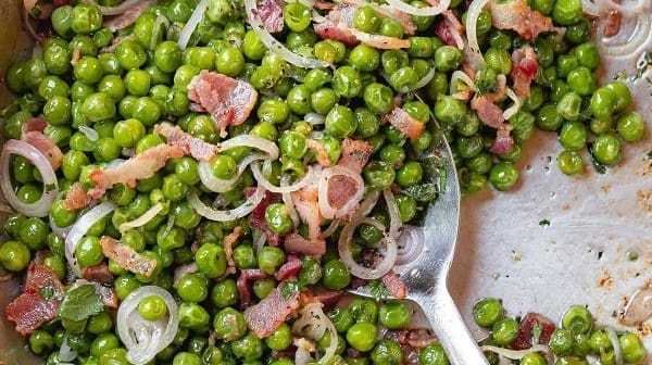 Sauteed Green Peas and Bacon